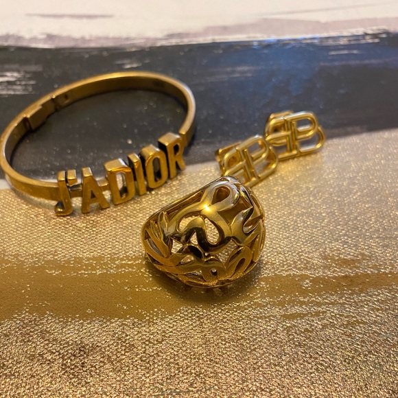 Gold plated Ring - Picture 3 of 9